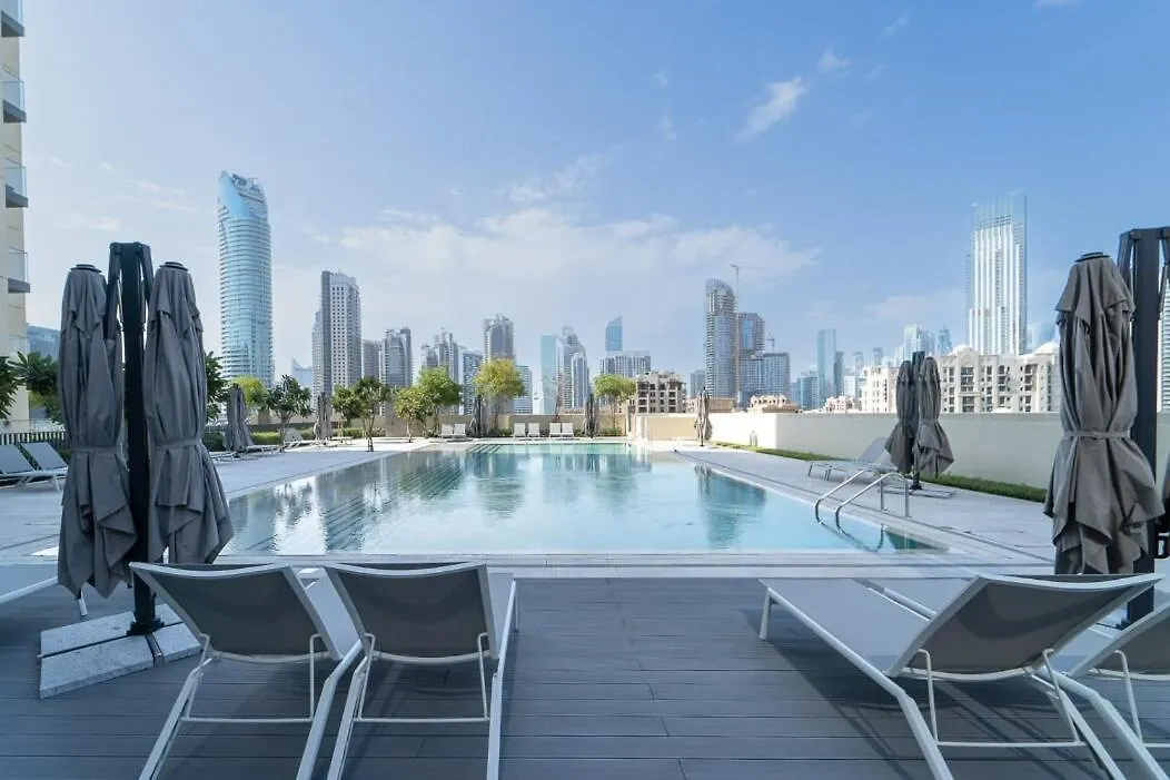 Posh 2-Bedroom Flat In The Heart Of Downtown, Dubai! 0*, Dubai