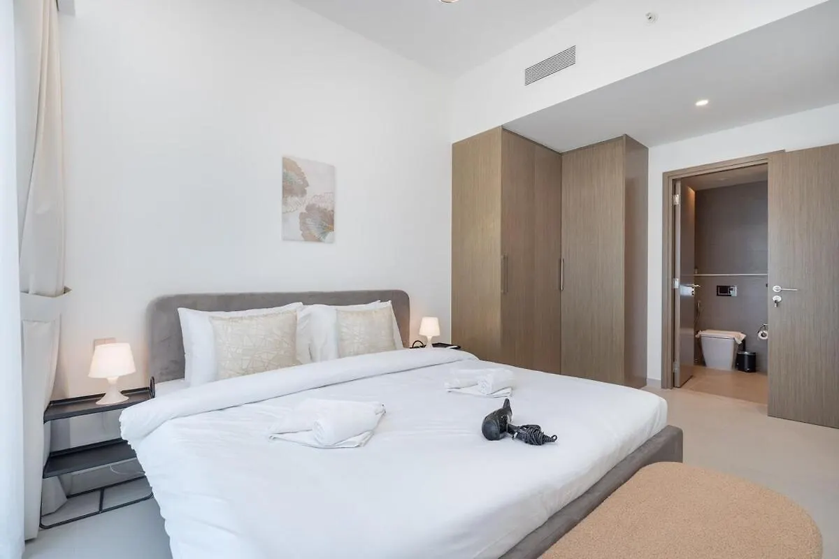 Apartment Posh 2-Bedroom Flat In The Heart Of Downtown, Dubai!